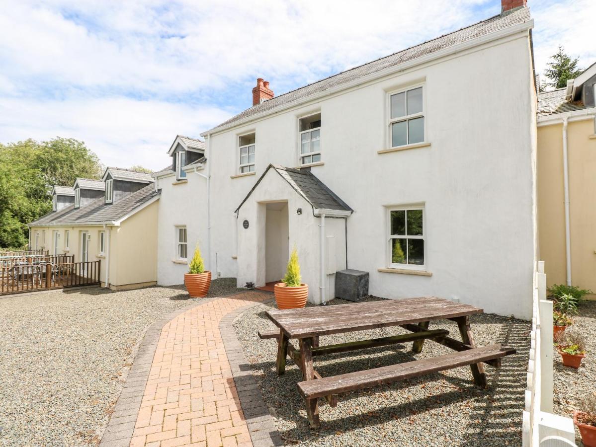 The Farm House Villa Tenby Exterior foto